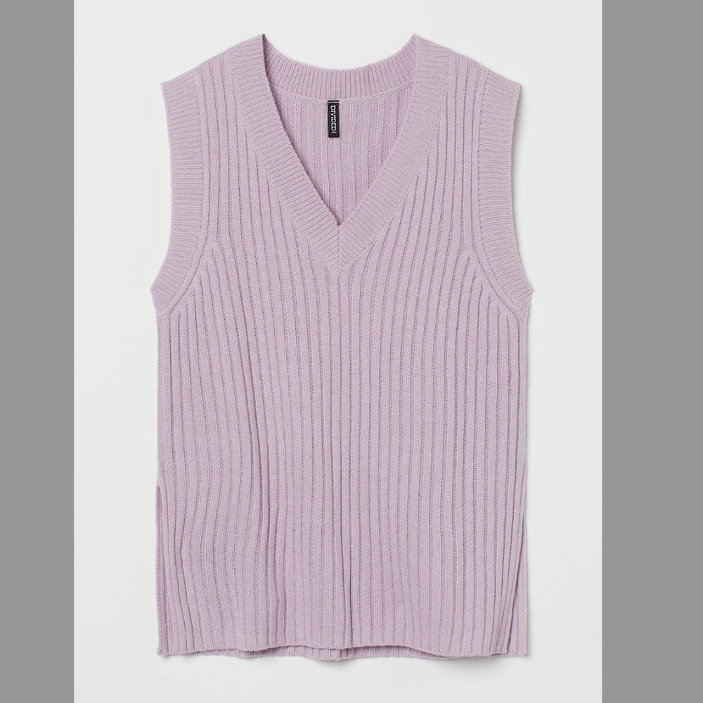 H&M light purple V-neck ribbed sweater vest NWOT